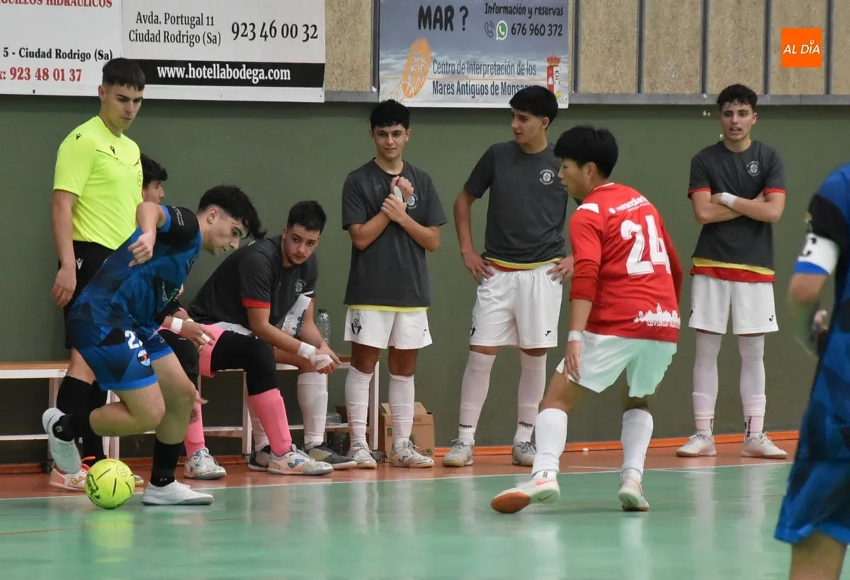 Foto 6 - Triple fest&iacute;n consecutivo de los juveniles, cadetes e infantiles del III Columnas
