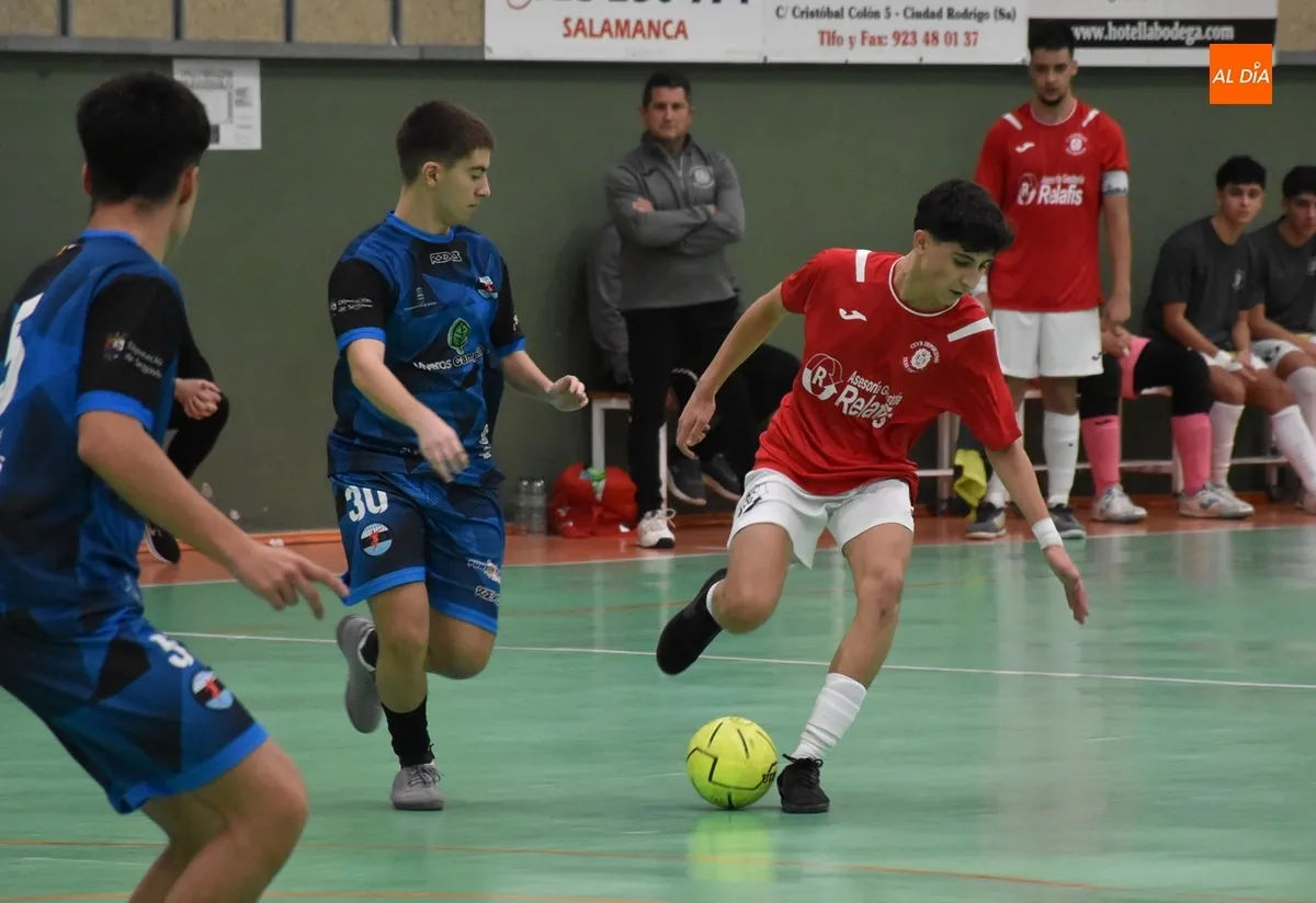 Foto 9 - Triple fest&iacute;n consecutivo de los juveniles, cadetes e infantiles del III Columnas