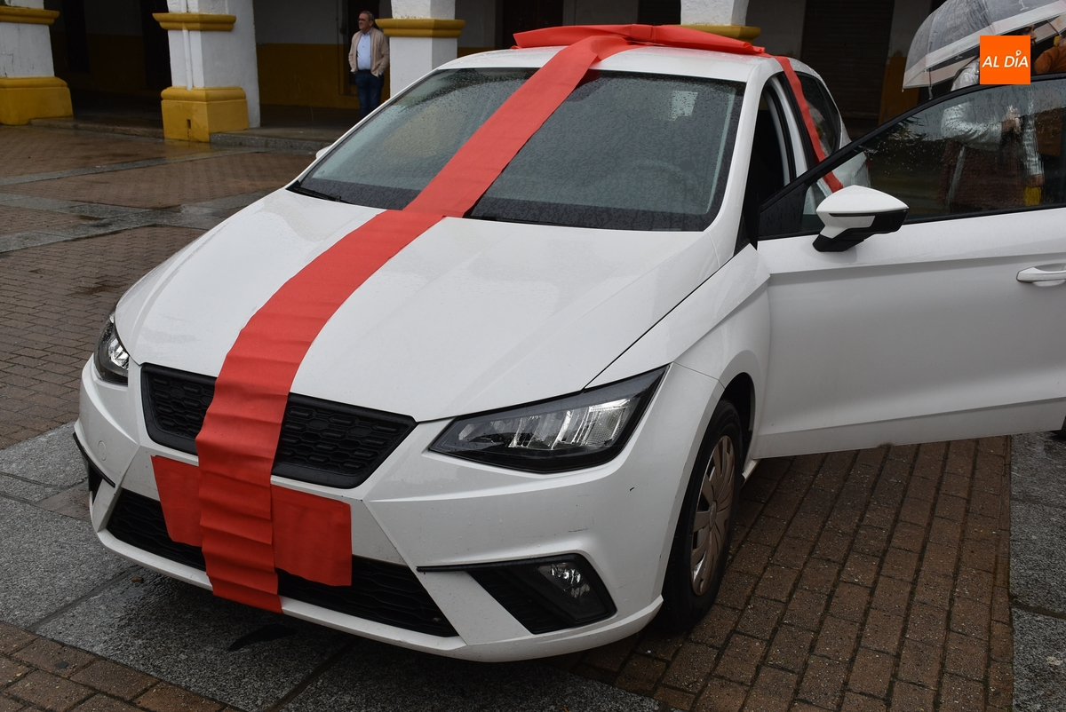 Unas 50 empresas se han apuntado ya a repartir papeletas para el sorteo del coche