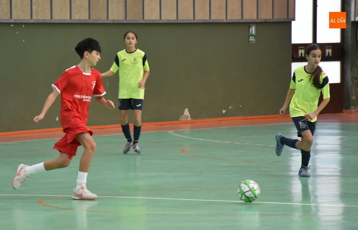 Foto 2 - #M (22-23 NOV) El III Infantil Escolar y el III Cadete Federado sufren m&aacute;s de lo previsto para ganar