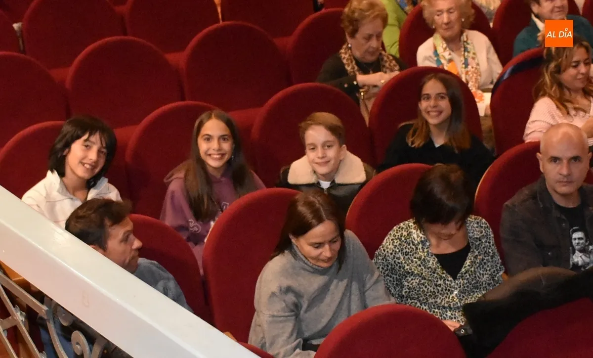 Foto 5 - Popy Vegas completa el fin de semana en el Teatro con &lsquo;El pastor que hablaba con las estrellas&rsquo;