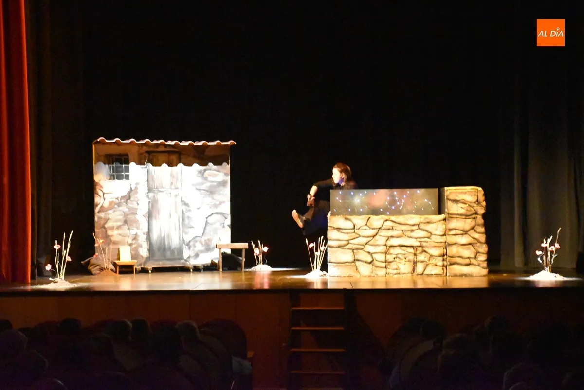 Foto 9 - Popy Vegas completa el fin de semana en el Teatro con &lsquo;El pastor que hablaba con las estrellas&rsquo;