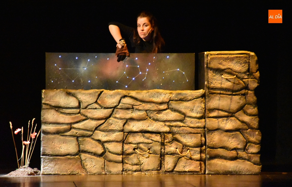 Popy Vegas completa el fin de semana en el Teatro con ‘El pastor que hablaba con las estrellas’