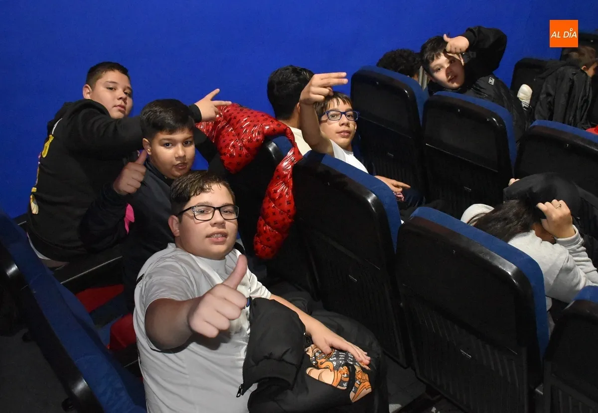 Foto 2 - Cerca de 400 escolares de Primaria abren las sesiones de EDUCAFICCI-ON en el Cine Juventud