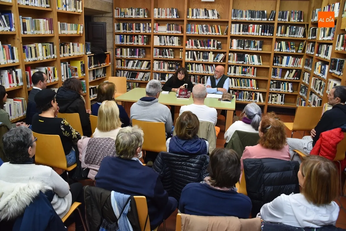 Foto 4 - Bernardo M. Sagrado presenta en Mirolibro &lsquo;Hombres de Musgo. Las dagas sacras&rsquo;
