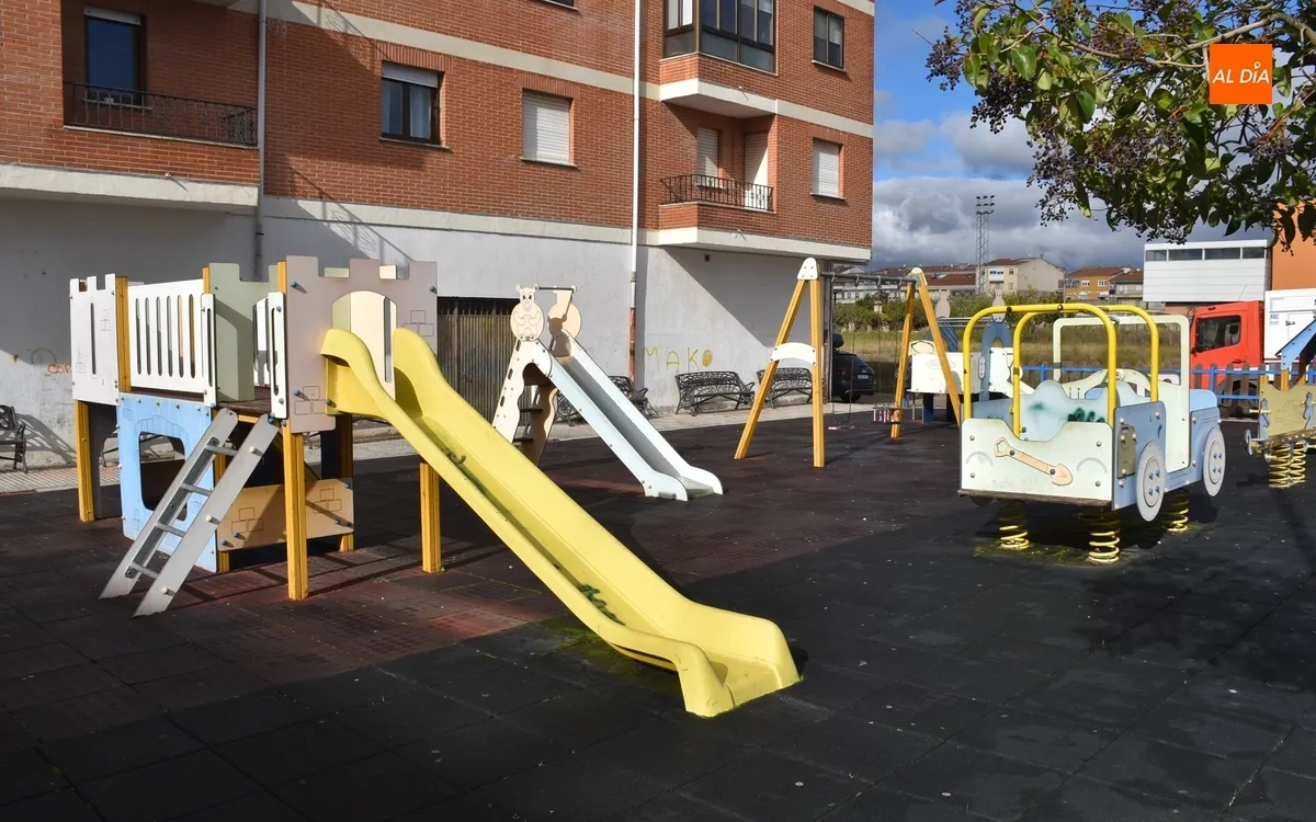 Foto 2 - A licitaci&oacute;n la renovaci&oacute;n integral del parque infantil de la calle Hermanos Garc&iacute;a Carraffa
