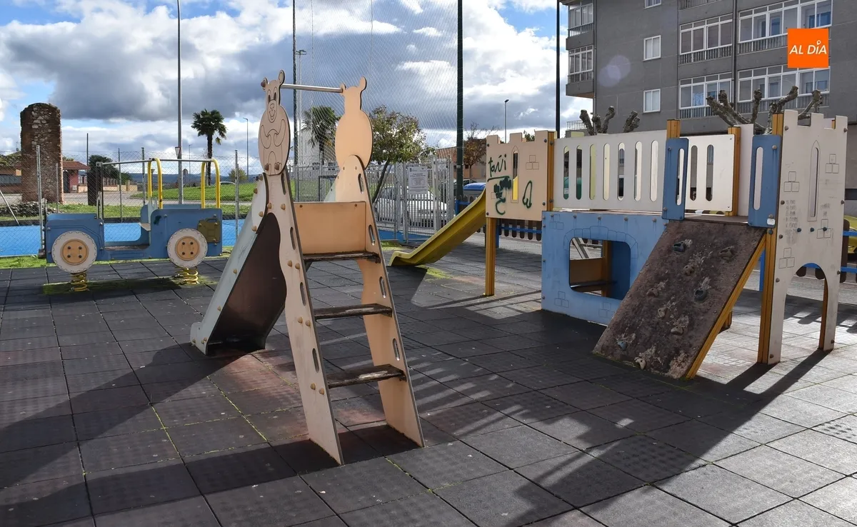 Foto 3 - A licitaci&oacute;n la renovaci&oacute;n integral del parque infantil de la calle Hermanos Garc&iacute;a Carraffa