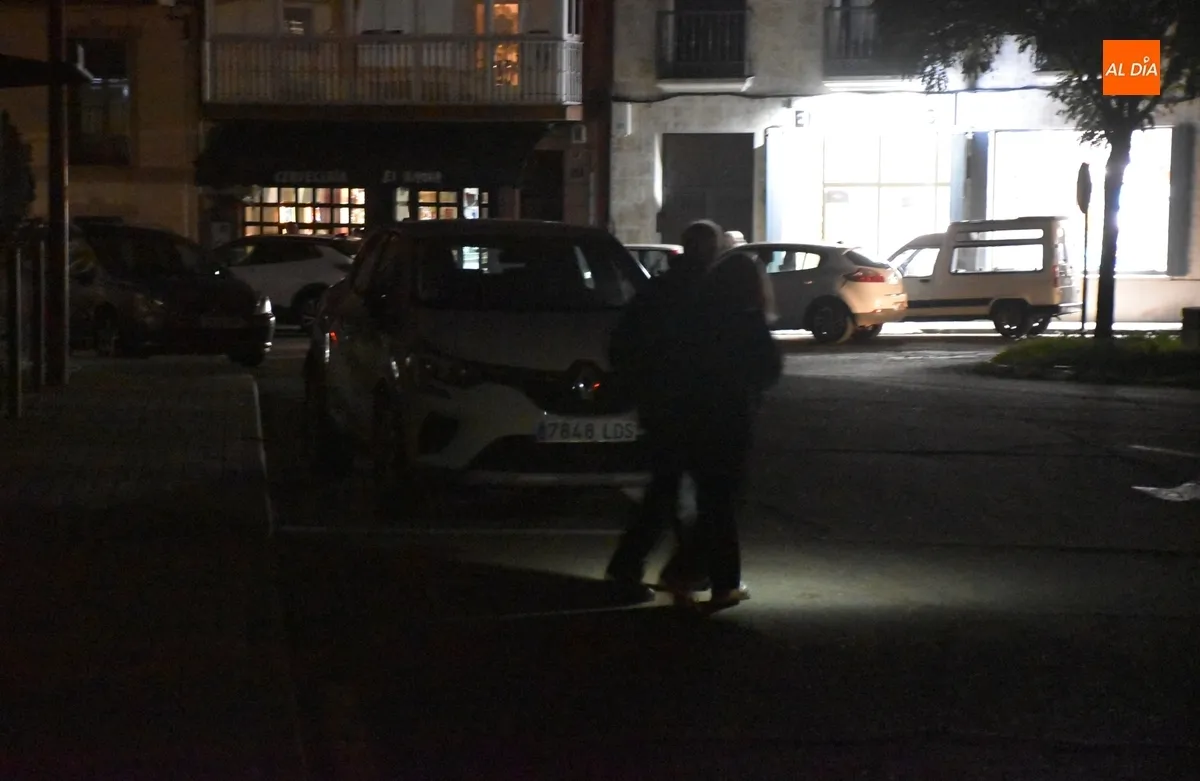 Foto 8 - Una aver&iacute;a retrasa el &lsquo;inicio&rsquo; de la noche del lunes en buena parte del barrio de San Crist&oacute;bal
