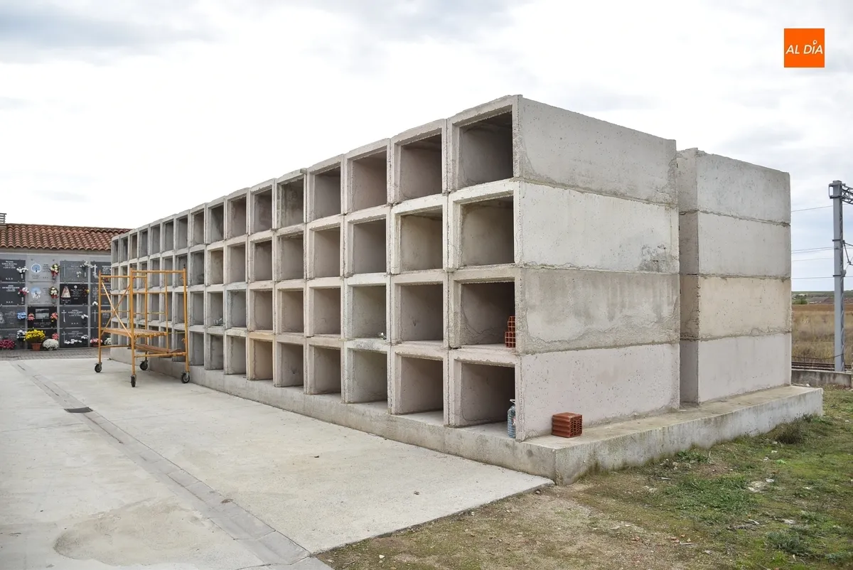 Foto 5 - En proceso de habilitaci&oacute;n 128 nuevos nichos en el Cementerio mirobrigense