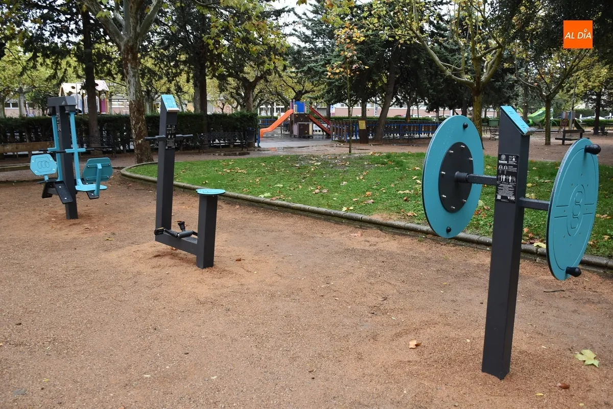 Foto 3 - El Parque de La Glorieta da la bienvenida a aparatos biosaludables