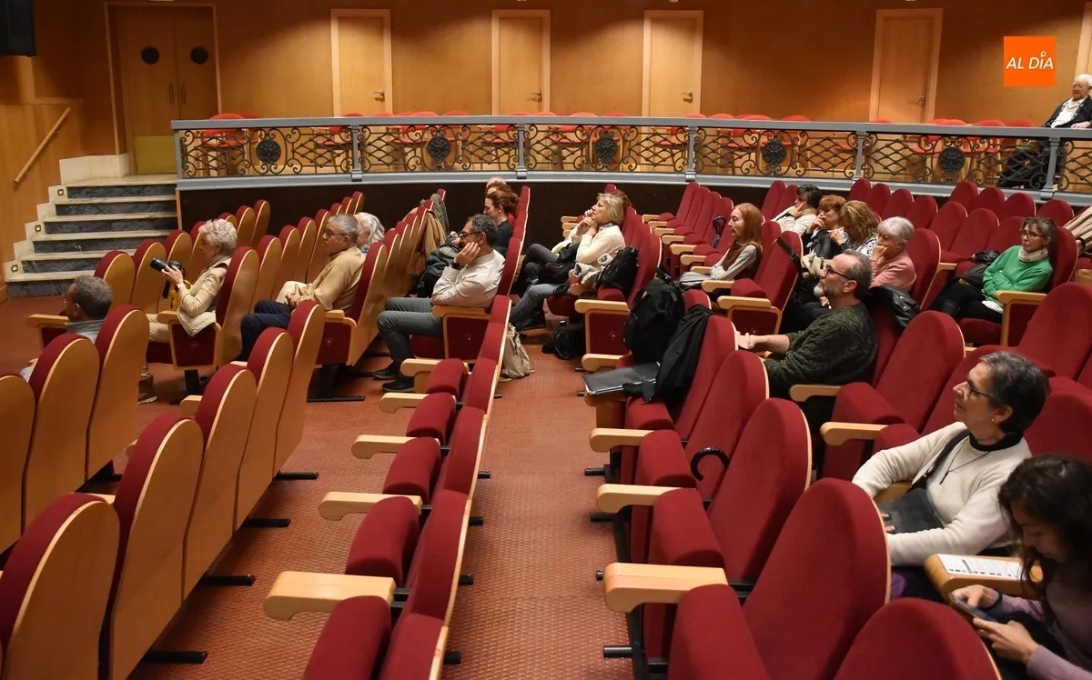 Foto 4 - Alumnos de la Universidad Polit&eacute;cnica de Madrid asisten a la &uacute;ltima sesi&oacute;n de proyecci&oacute;n de FICCI-ON