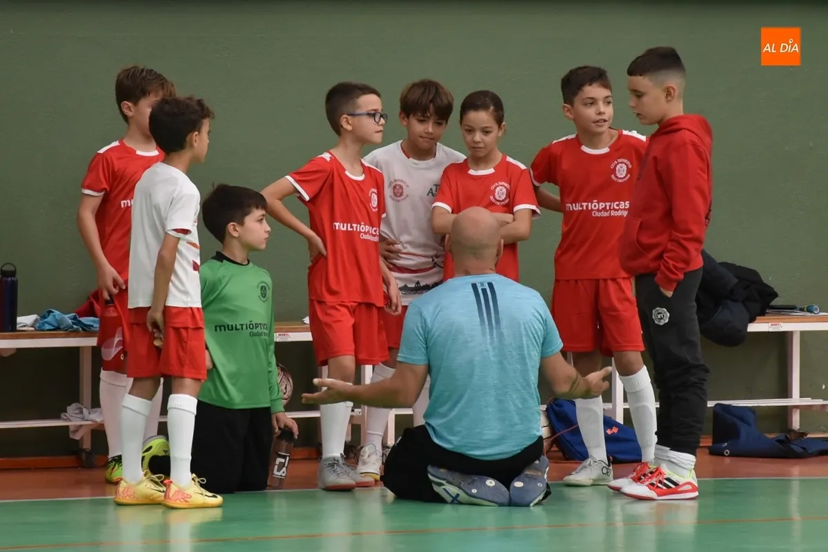 Foto 5 - #M (8-9 NOV) Arrancan los Juegos Escolares con triplete de victorias en casa del III Columnas
