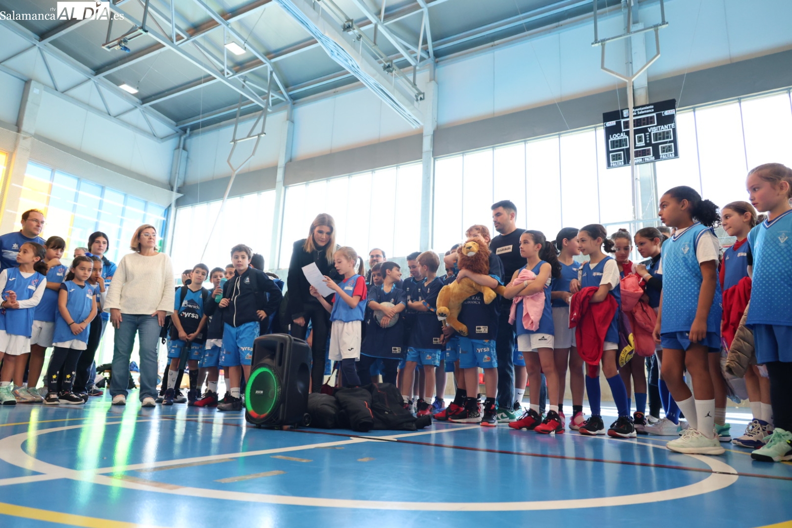 FOTOS | Pistoletazo de salida al inicio de la nueva temporada de los ‘Juegos Escolares’ mediante la lectura de un manifiesto con Parres