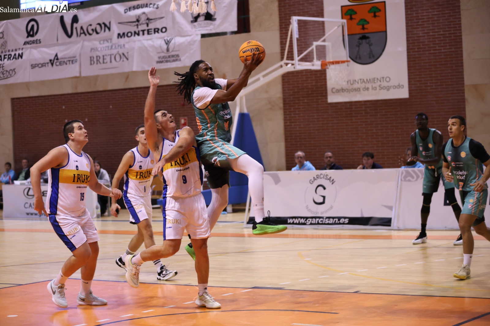 FOTOS | El Recoletas Salud Carbajosa encaja una dolorosa derrota ante Iruki Take (64-74)