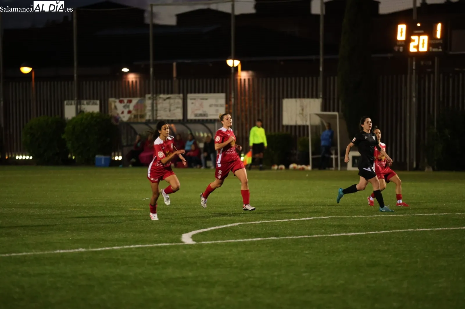 Foto 3 - FOTOS | El Navega remonta ante el Atl&eacute;tico Lince (2-1)
