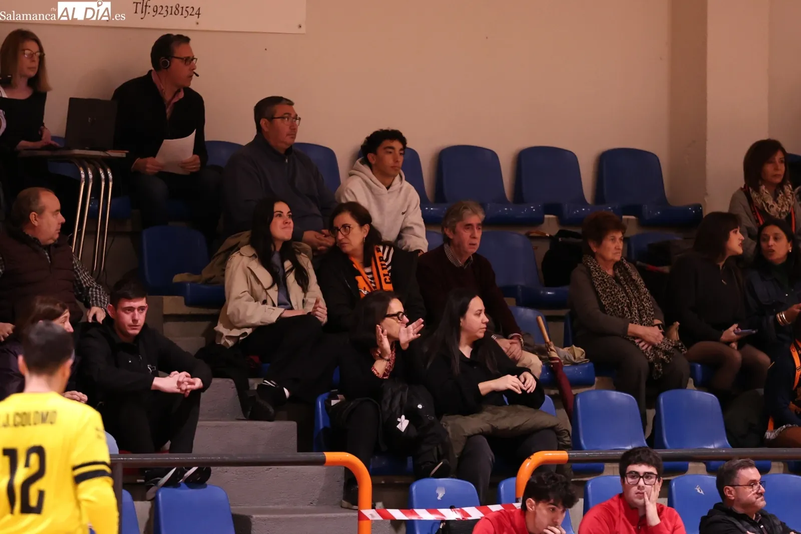 Foto 11 - FOTOS | El BM Salamanca compite hasta el final ante Covadonga (32-35)