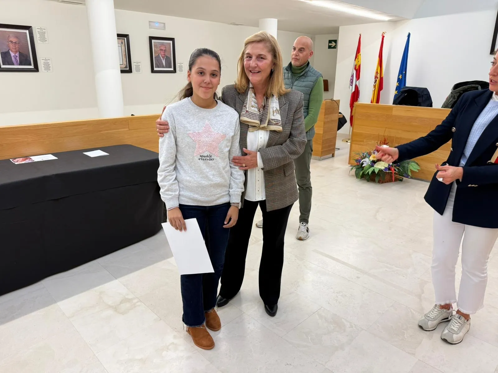 Alumnos premiados en el concurso ‘Un Collage con Martín Gaite’
