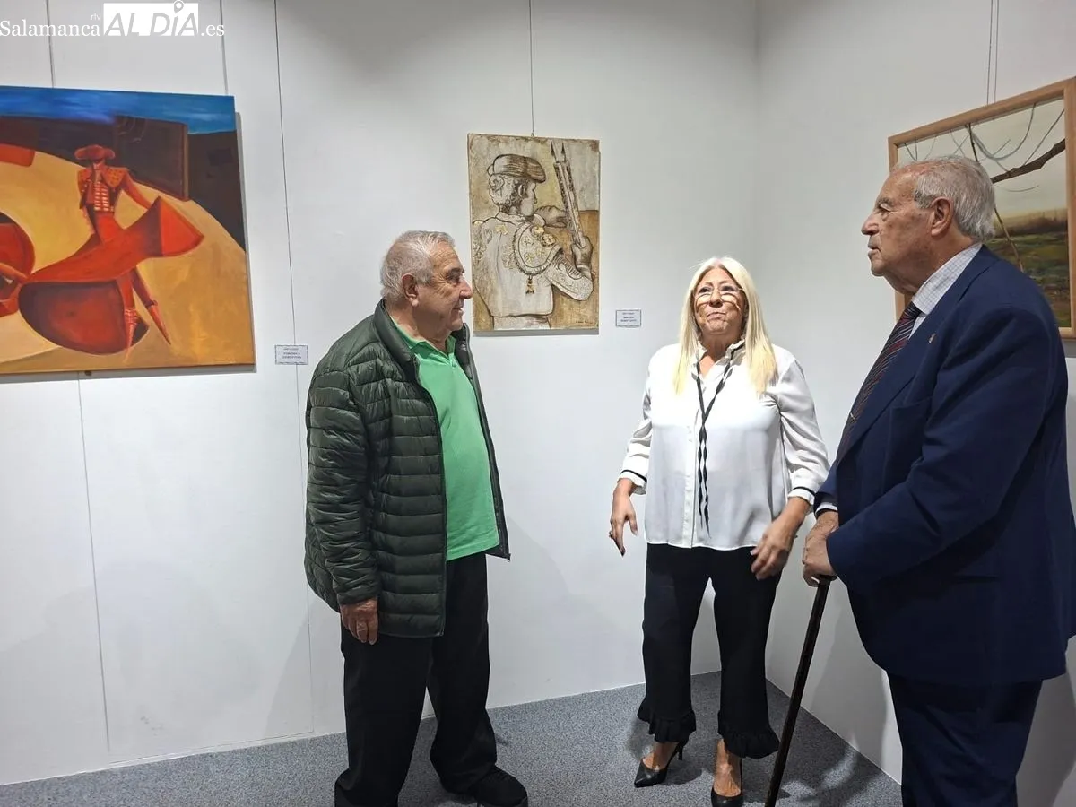 Inauguración de la exposición 'Diverso' en el Casino de Salamanca. Fotos: R. M. García