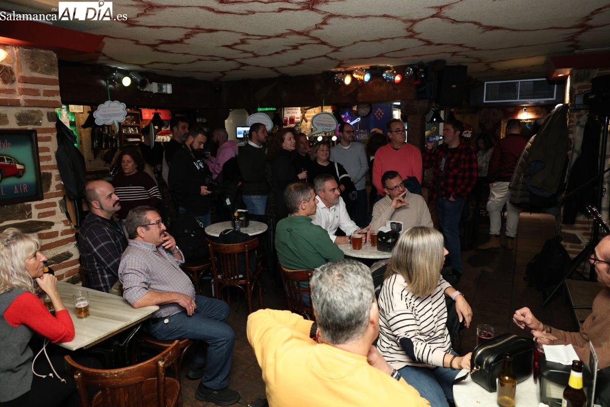 AECC Salamanca promueve la salud masculina con una fiesta