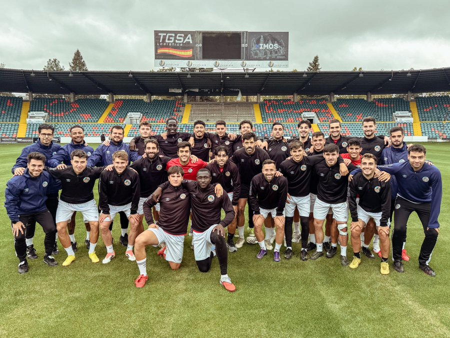 El Salamanca UDS reabre el Helmántico con un entrenamiento a puerta cerrada un día antes del partido con el Coruxo