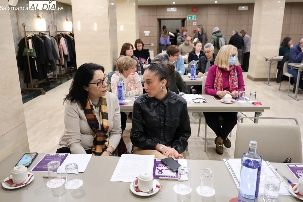 La Asociación de Ayuda a la Mujer “Plaza Mayor” ha organizado en Salamanca la 1ª Jornada sobre Violencia Sexual: reconocer, actuar y prevenir. Foto de David Sañudo