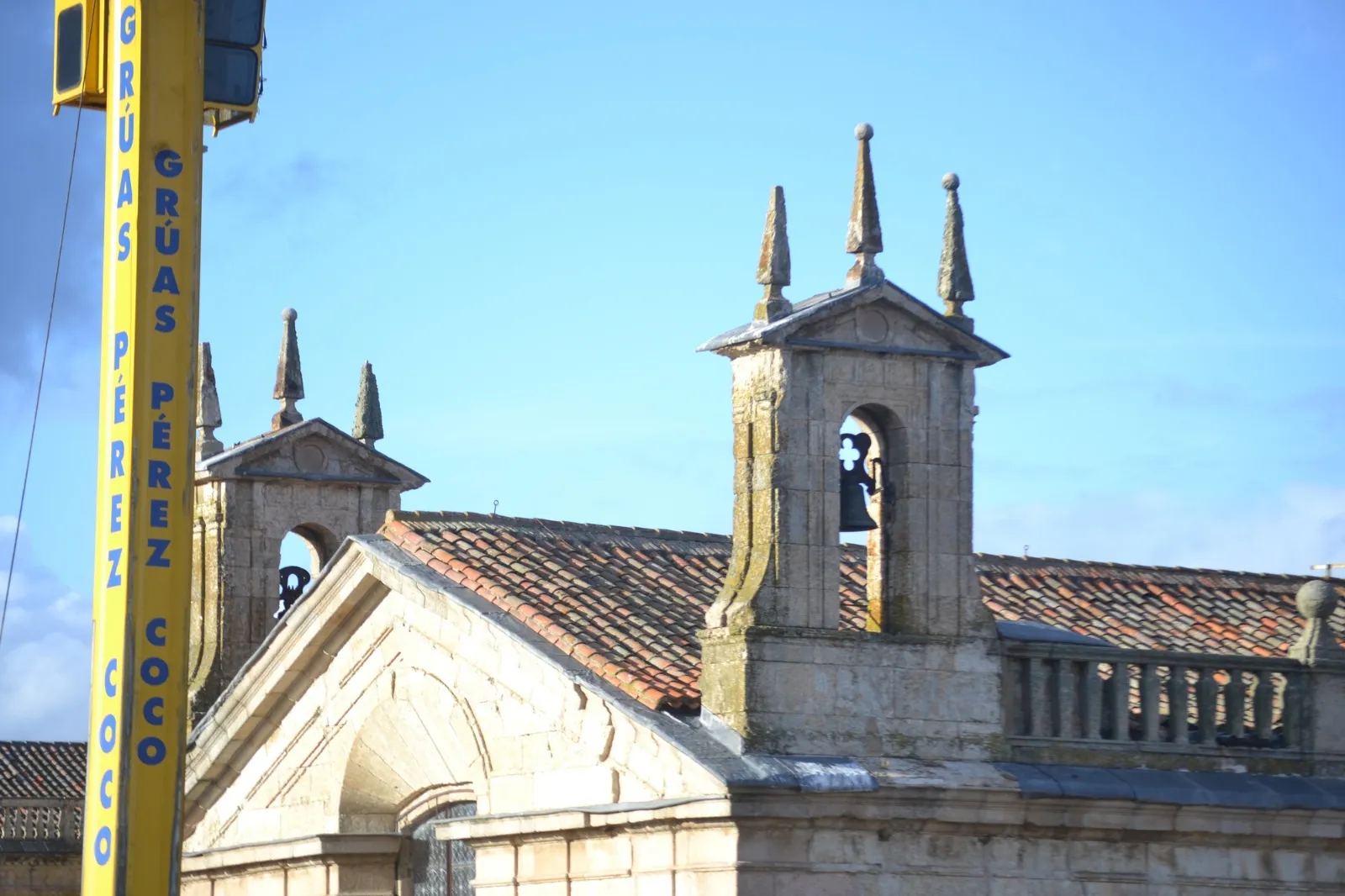 Foto 2 - La cubierta de la Iglesia de Cerralbo se somete a una actuaci&oacute;n de reparaci&oacute;n y limpieza