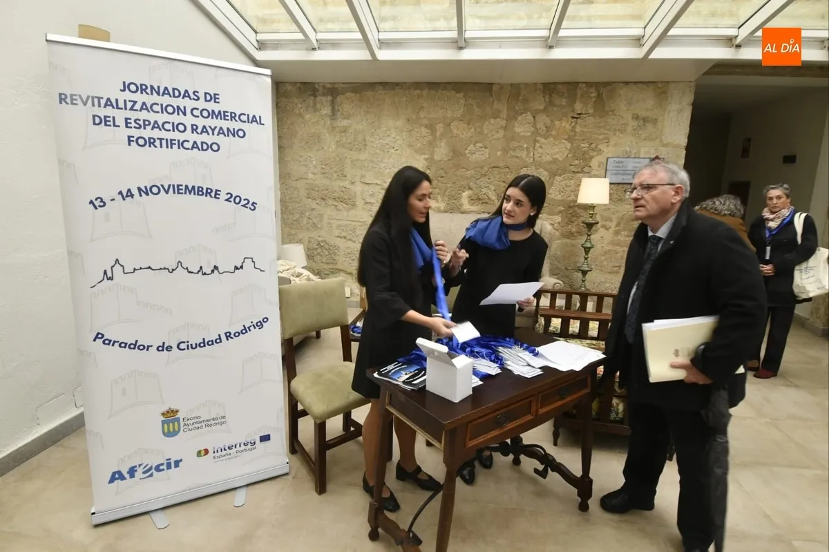 Foto 10 - Arrancan las Jornadas de Comercio Rayano incidiendo en la necesidad de &ldquo;trabajar juntos&rdquo;