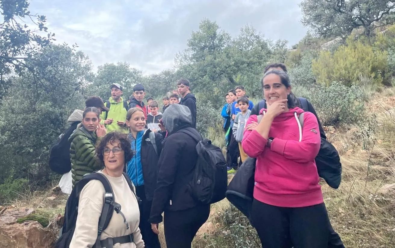 Foto 3 - Integrantes y familiares del Club de J&oacute;venes Ciclistas disfrutan de una jornada de convivencia