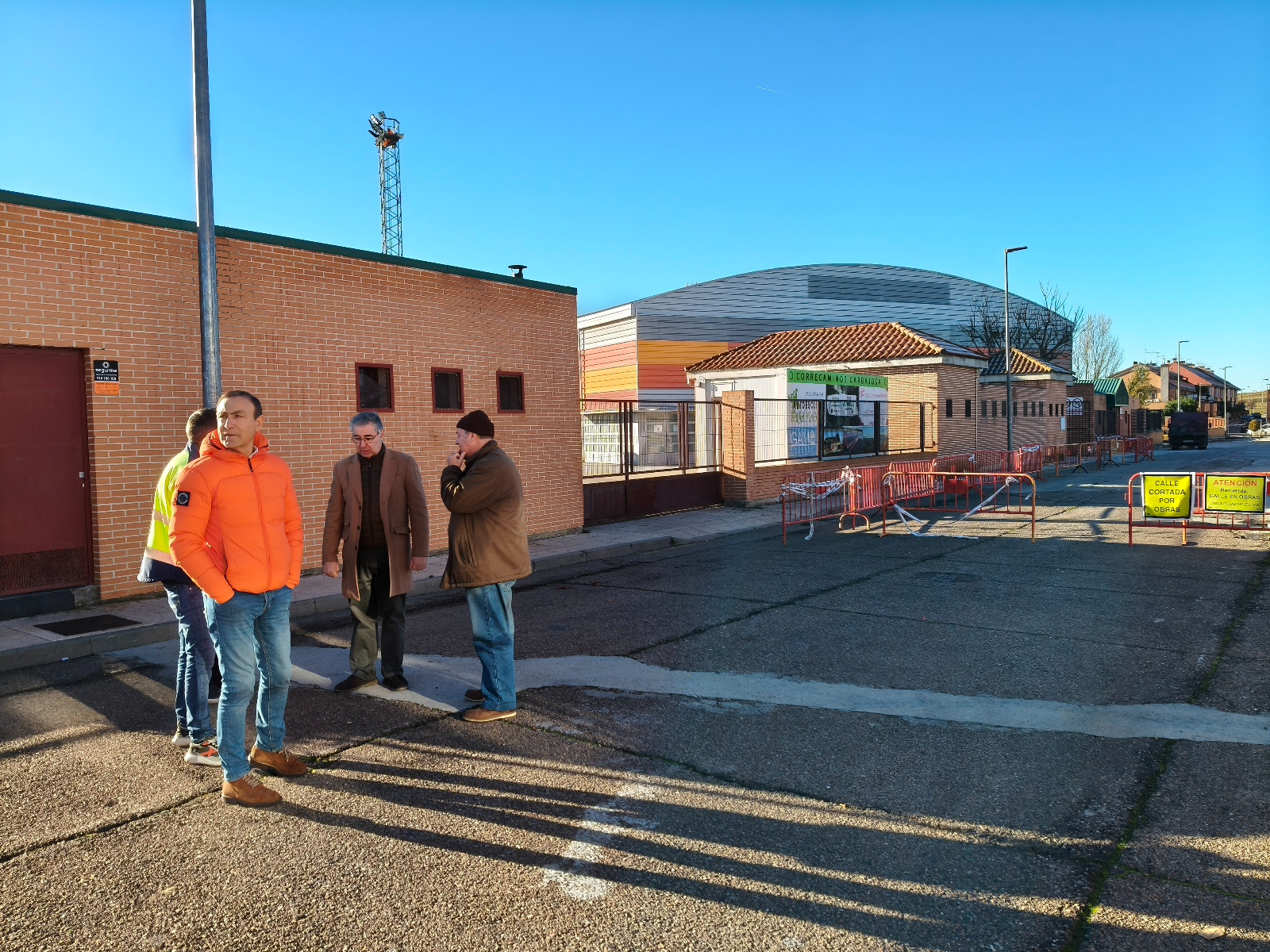 Carbajosa renueva la calle Villares para el acceso deportivo