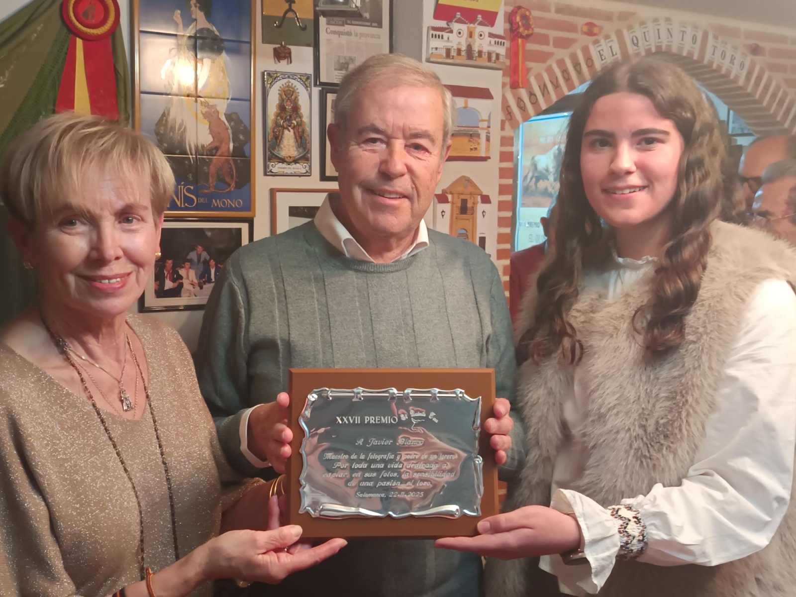 Javier Blanco recibe el XXV trofeo Quinto Toro en Santa Marta