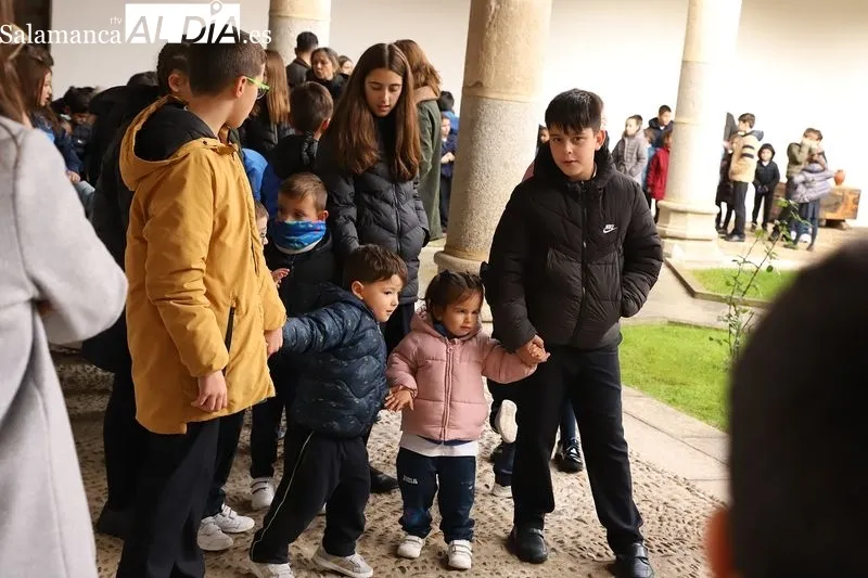 Foto 7 - Ni la lluvia frena la fiesta patronal del Colegio Santa Isabel