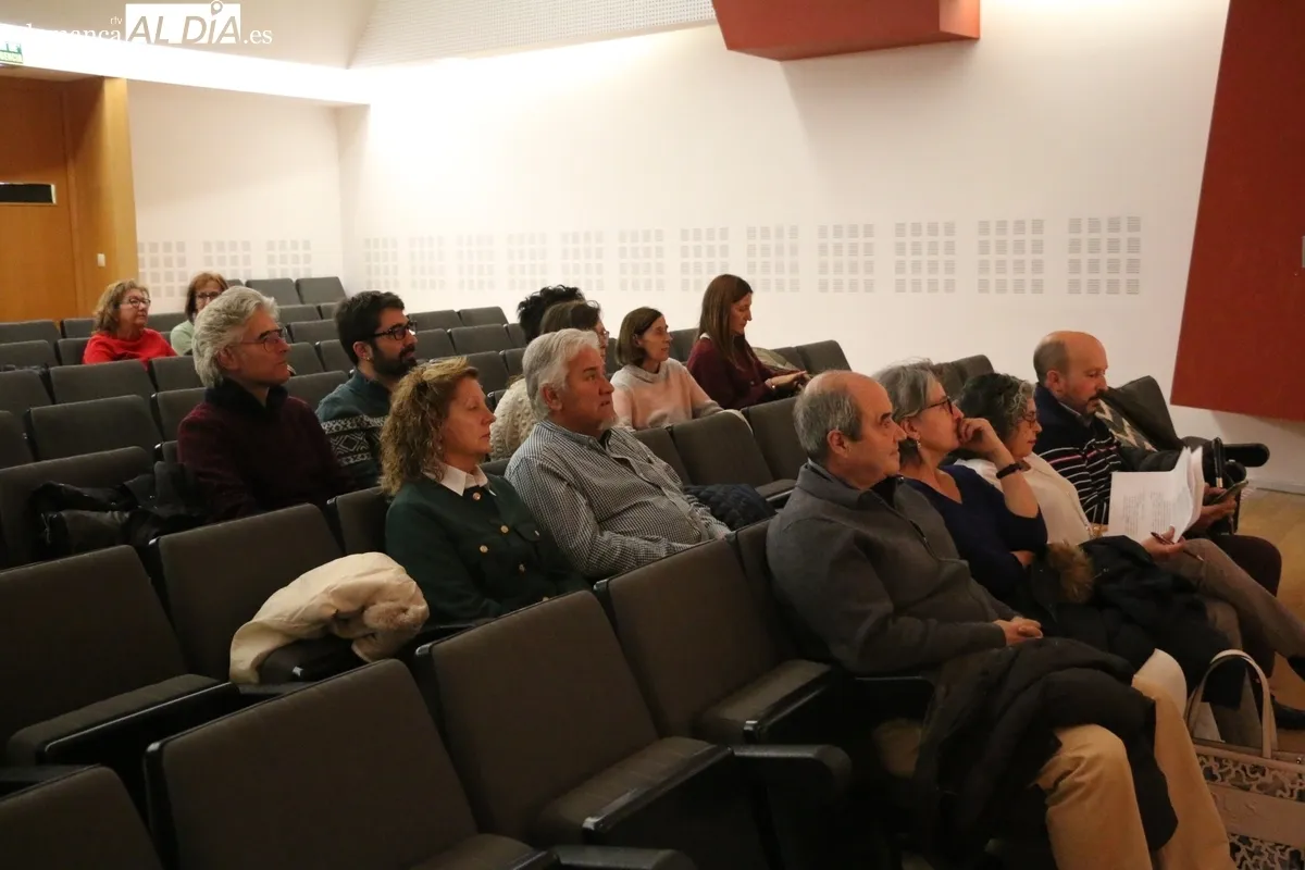 Excelente tarde cultural en Vitigudino promovida por Adezos / CORRAL