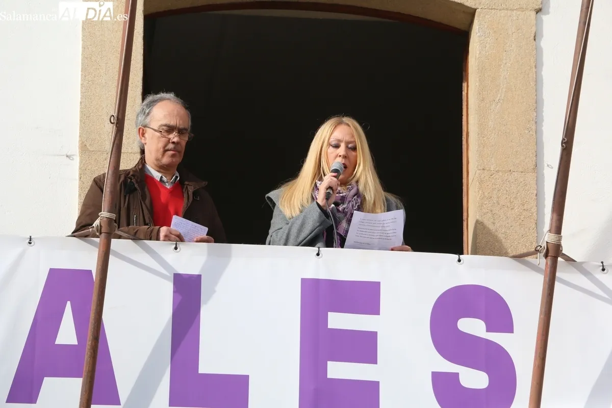 Lumbrales muestra su compromiso en la lucha para la eliminación de la violencia contra las mujeres / CORRAL