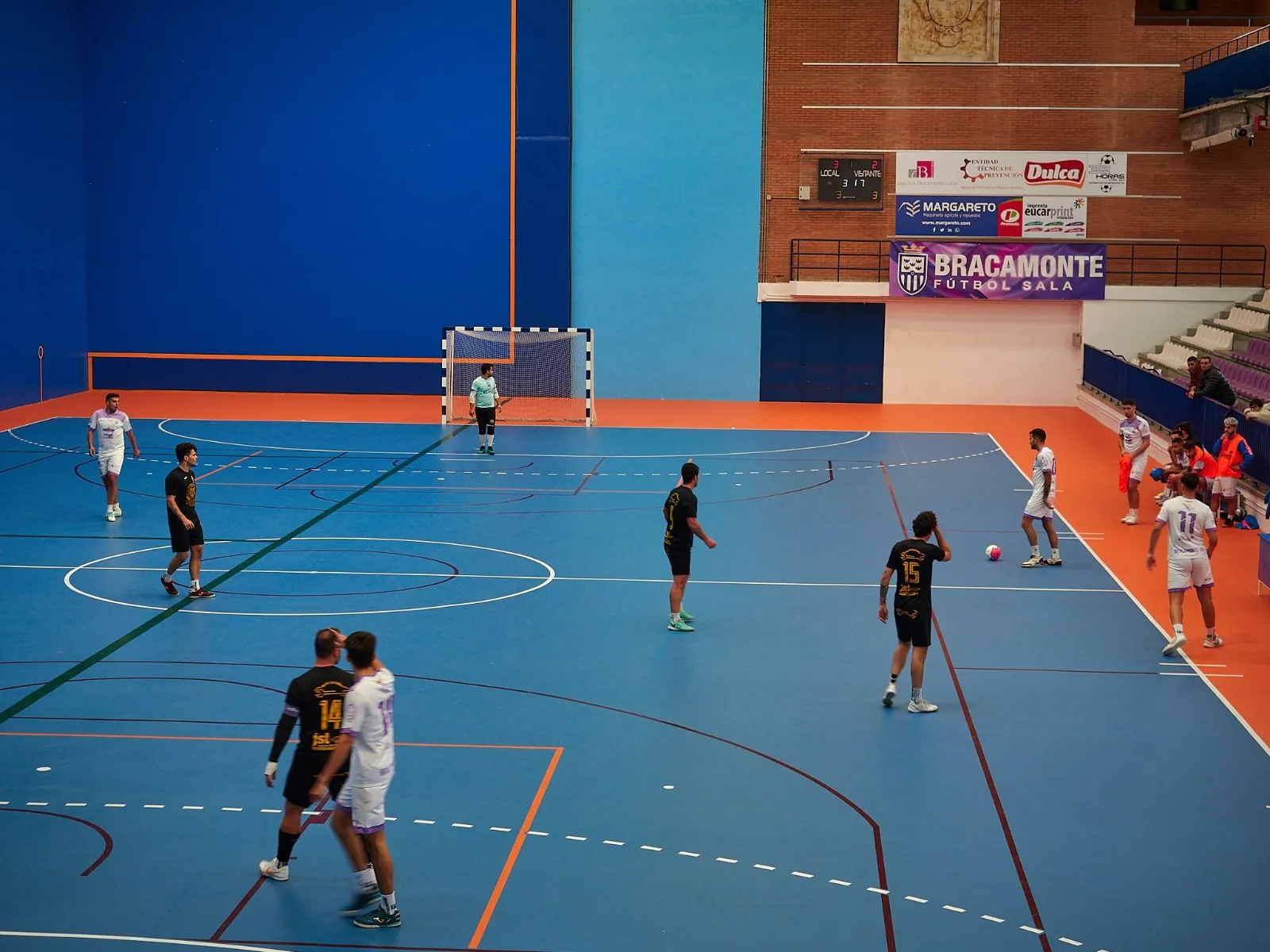 Imágenes del Bracamonte FS frente al CD Miróbriga. Fotos ‘Lillo’