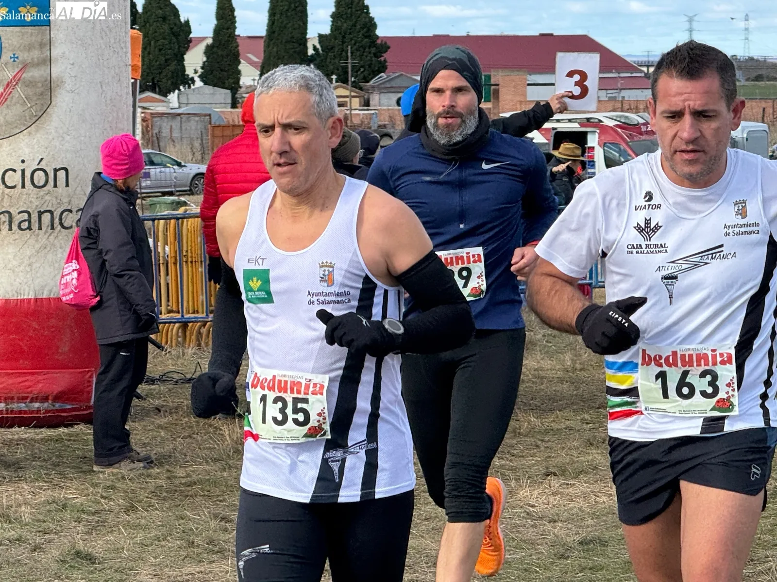 Foto 12 - FOTOS | Roberto Bueno y Luc&iacute;a Corral se llevan un animado VI Cross Popular Ciudad de Pe&ntilde;aranda