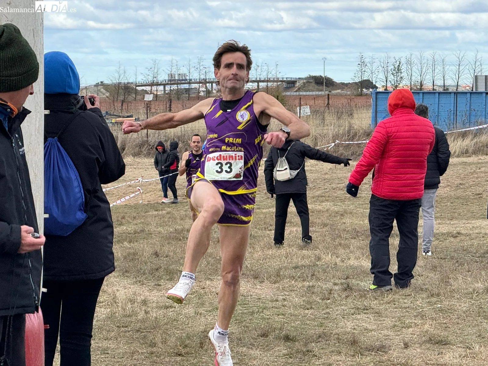 Foto 5 - FOTOS | Roberto Bueno y Luc&iacute;a Corral se llevan un animado VI Cross Popular Ciudad de Pe&ntilde;aranda