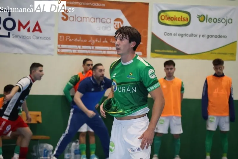 Foto 17 - FOTOS | El Piensos Dur&aacute;n Albense se impone en un partido de locura ante el Caja Rural River Sala Zamora (8-6)
