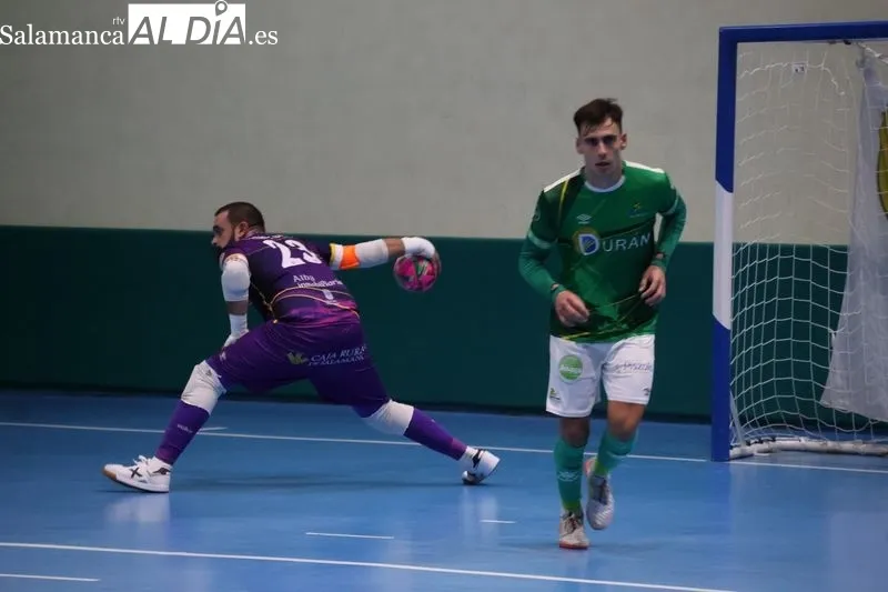 Foto 14 - FOTOS | El Piensos Dur&aacute;n Albense se impone en un partido de locura ante el Caja Rural River Sala Zamora (8-6)