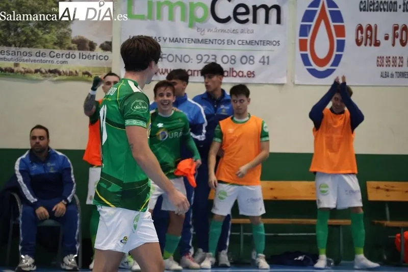 Foto 5 - FOTOS | El Piensos Dur&aacute;n Albense se impone en un partido de locura ante el Caja Rural River Sala Zamora (8-6)