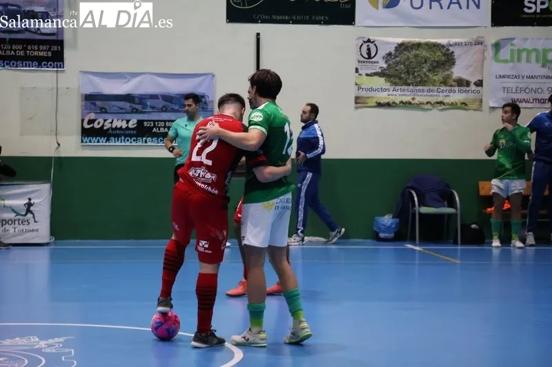 Foto 2 - FOTOS | El Piensos Dur&aacute;n Albense se impone en un partido de locura ante el Caja Rural River Sala Zamora (8-6)
