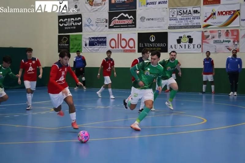Foto 18 - FOTOS | El Piensos Dur&aacute;n Albense rescata un punto en un partido ca&oacute;tico y de dominio visitante (3&ndash;3)