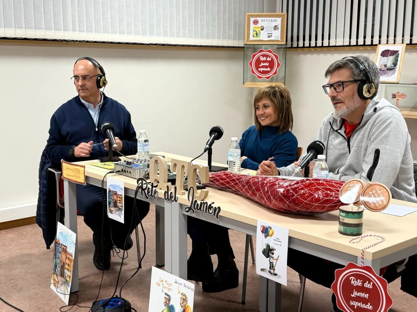 Saúl Martín completa el 'Reto del Jamón' con su novela 'Peregrinaje explosivo'