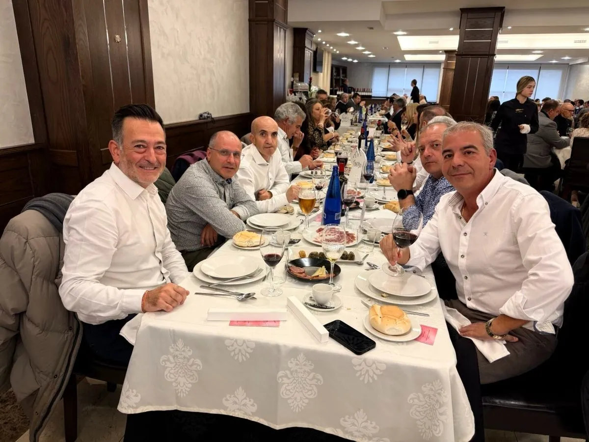 Foto 8 - FOTOS | Guijuelo se vuelca con la AECC: lleno en la primera comida y dos nuevas citas en noviembre