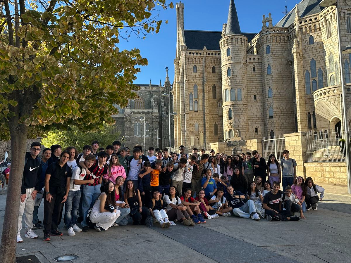 Alumnos de Misioneras de la Providencia viajan a Astorga