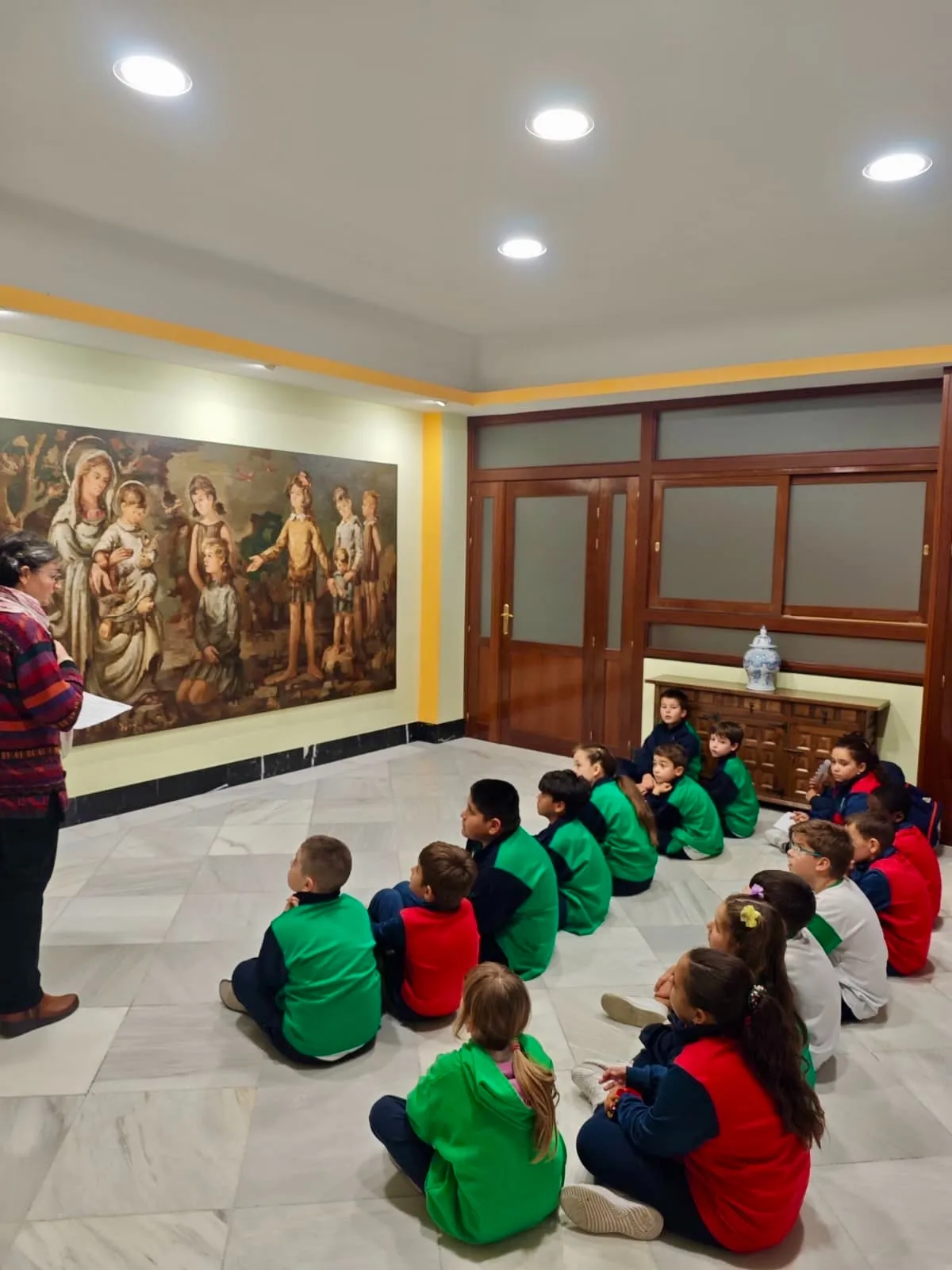 El Colegio Misioneras de la Providencia conmemora la festividad de su patrona en una jornada de convivencia
