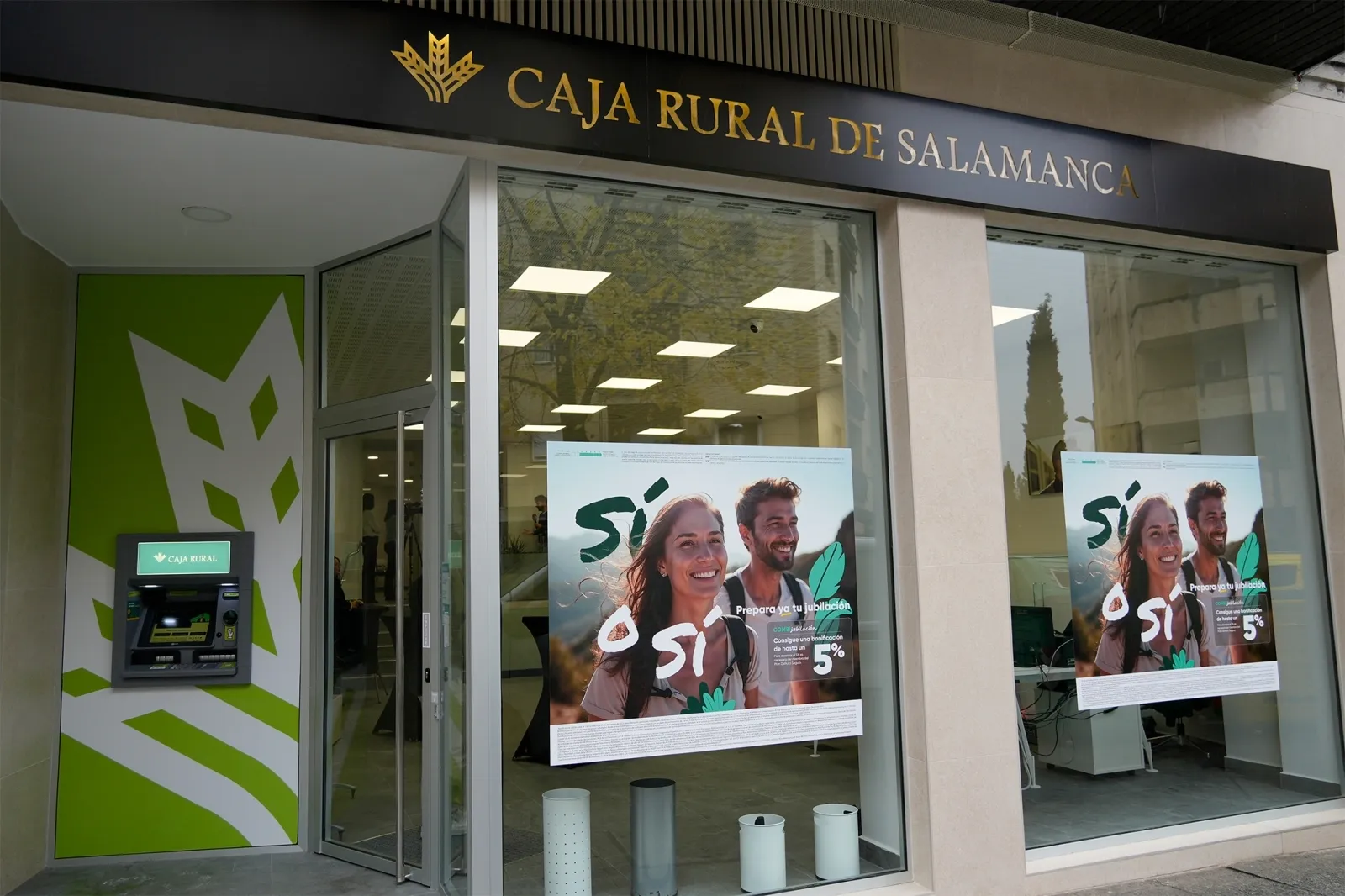 Foto 2 - Caja Rural de Salamanca inaugura una nueva oficina en el centro de la ciudad