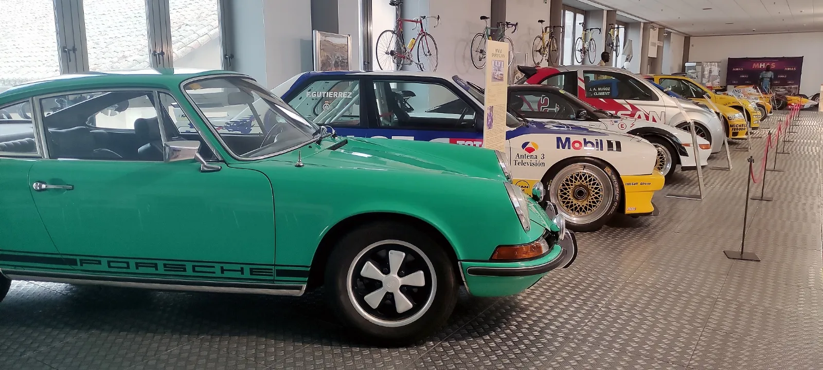 Un icónico Porsche 911 T de 1973 se convierte en la pieza del mes del Museo de Automoción