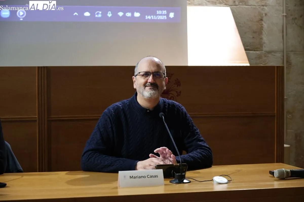 Presentación del audiovisual El Juicio final de la Catedral Vieja de Salamanca: La mirada de fe y un mensaje de esperanza, con Jorge García, Juan Calles y Mariano Casas. Foto de David Sañudo