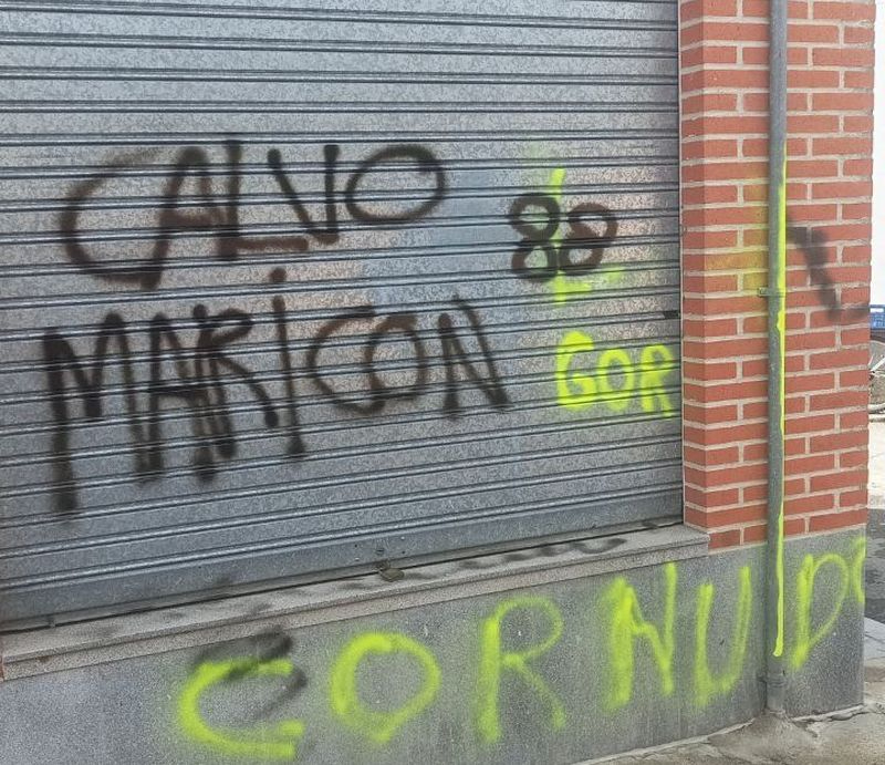 Ataque homófobo en Villoria: pintadas nazis y amenazas