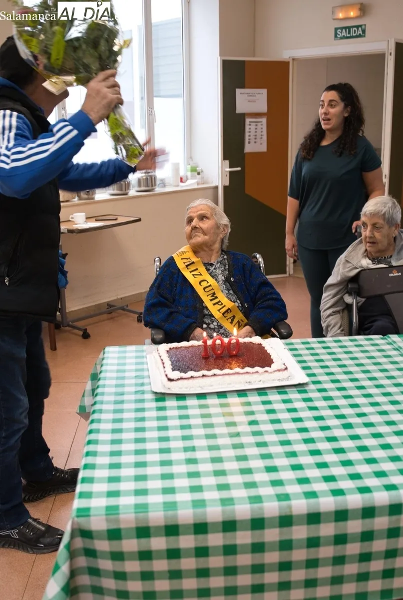 Marcelina Montes Vicente cumple 100 años en la residencia La Llanada I de Aldeadávila de la Ribera